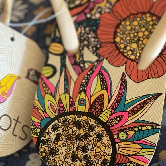 SAKROOTS NATURAL SPIRIT FLORAL PRINT THONG SANDALS NWT - Picture 6 of 9